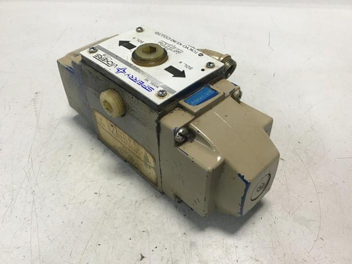 Used VICKERS Valve DG4S50CWT11 #136747