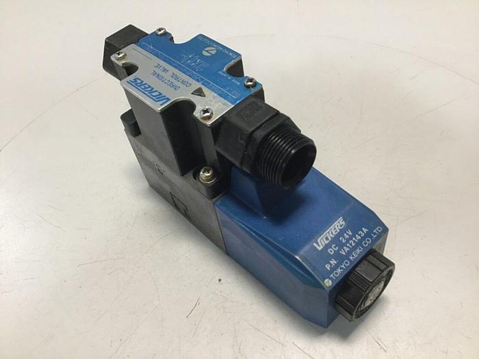 Used VICKERS Directional Control Valve DG4V32AMP7H750JA100 #113031