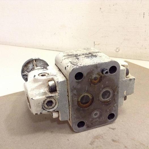 Used VICKERS Relief Valve XG033F22 #68957