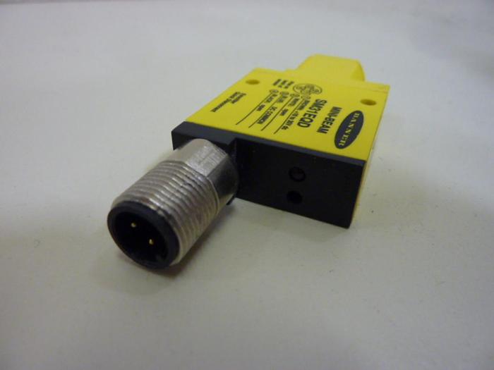 Used BANNER ENGINEERING Sensor SM31EQD #62863