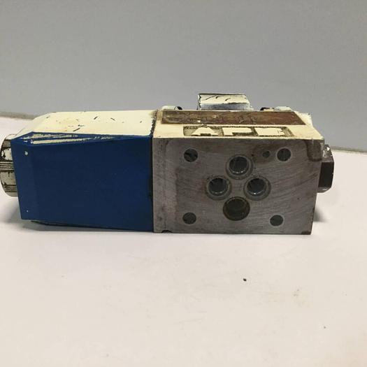 Used VICKERS Tokimec Directional Control Valve DG4V32AMP7HT1050 #96934