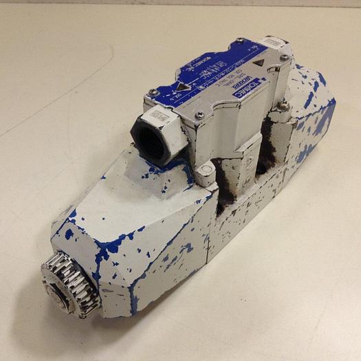 Used VICKERS Directional Control Valve DG4V533CMP7LH630 #80202