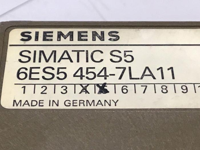 Used SIEMENS Digital Output 6ES5 454-7LA11 #120544