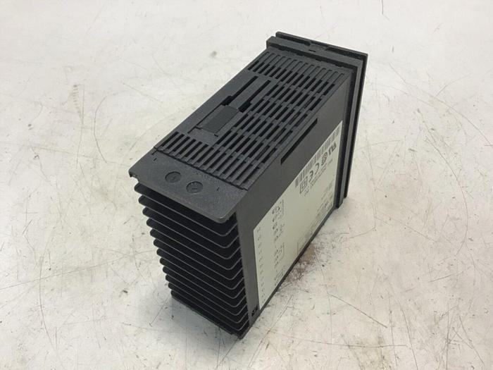 Used RKC Temp Control CH402 FK02-MGN-NN #143444