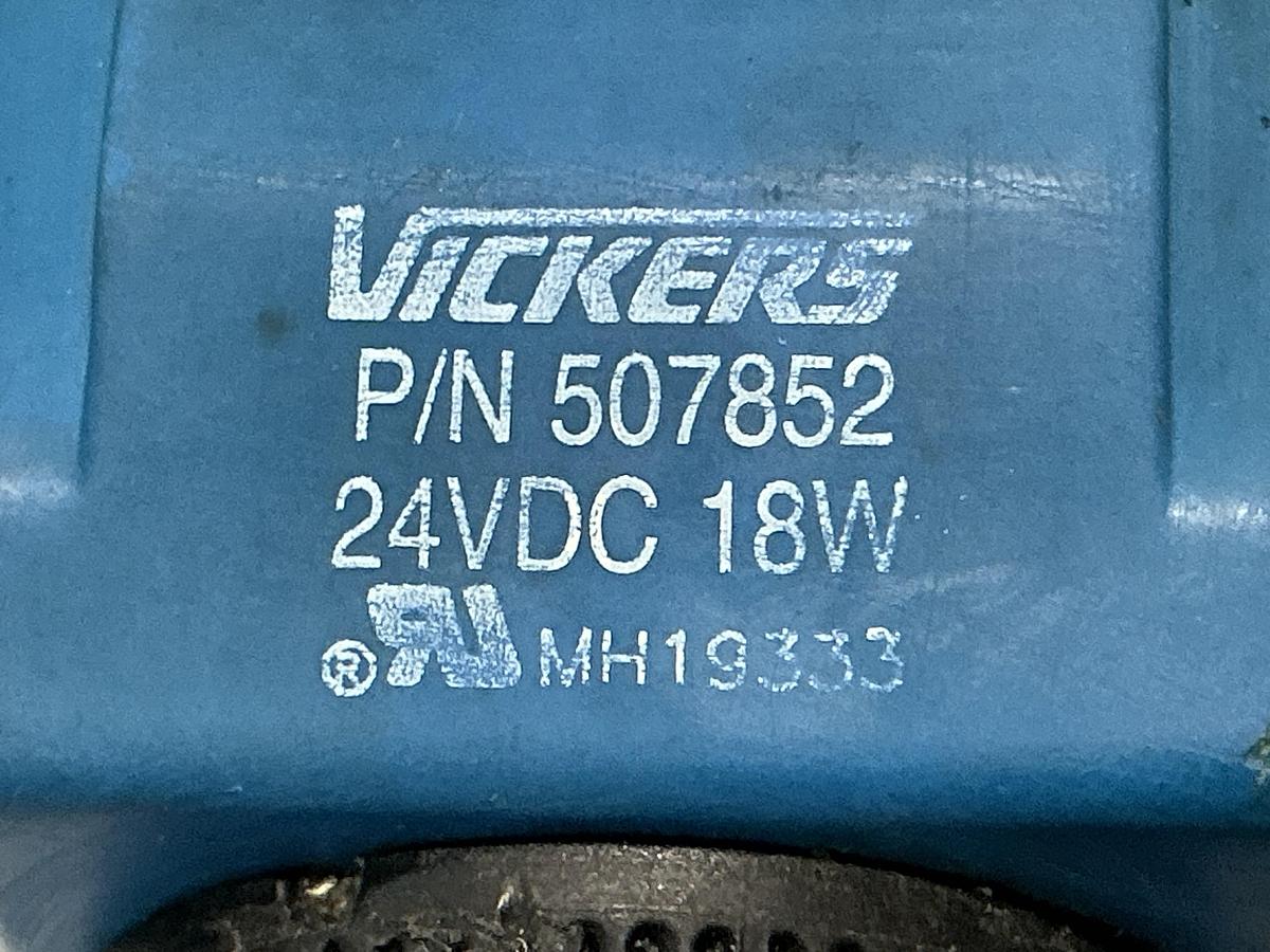Used VICKERS DG4V-3-6C-M-U-HL7-60 813