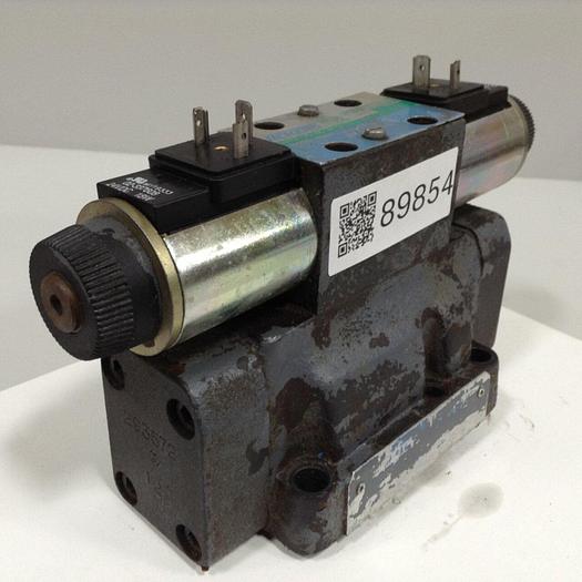 Used VICKERS Valve DG5S4-0431C-E-T-M-U-HL7-B13-60-EN502 #89854