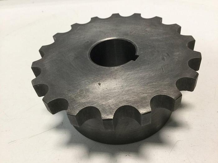 Used MARTIN Coupling Half 6018 1 1/4 #110878