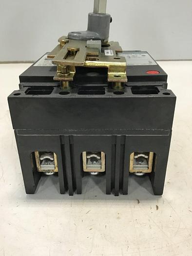 Used GENERAL ELECTRIC 70 Amp Circuit Breaker w/ Switch TED136070XL #135210