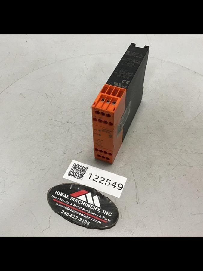 Used DOLD Safemaster Relay BG5924.02/61 USED