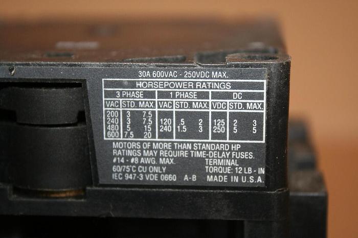 Used ALLEN BRADLEY 30 Amp Disconnect Switch 194R-NJ030P3 SER B #25763