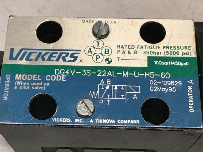 Used VICKERS Directional Valve DG4V-3S-22AL-M-U-H5-60 #129914