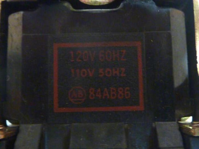 Used ALLEN BRADLEY AC Relay 700-N800A1 SER C #35941