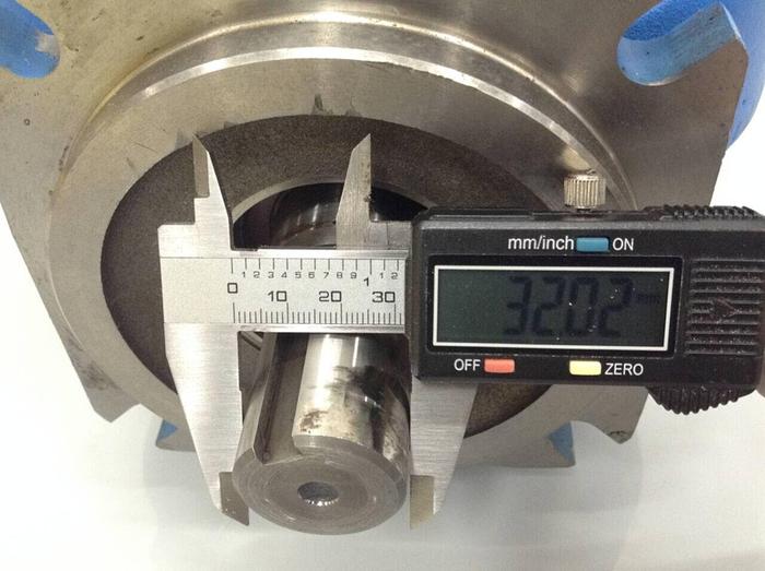 Used VICKERS Hydraulic Piston Pump PVH074R Used