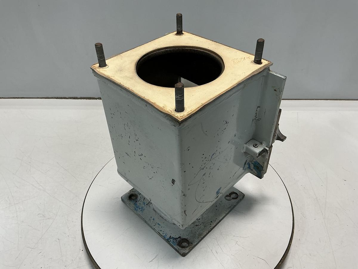 Used METAL FABRICATOR NO MODEL / NO TAG
