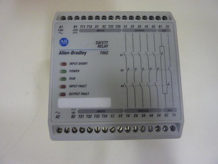 Used ALLEN BRADLEY Safety Relay 700-ZBR520AZ1 SER A #48333