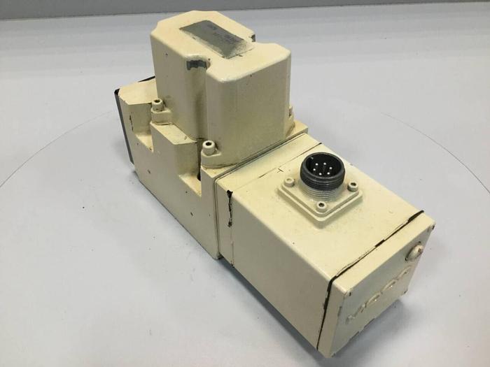 Used MOOG Valve J661-124 Used