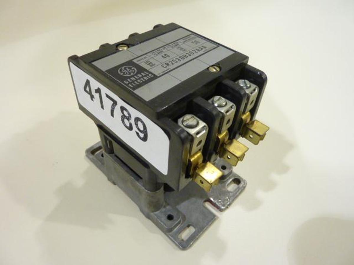 Used GENERAL ELECTRIC / GE Contactor CR253DB302AAA Used