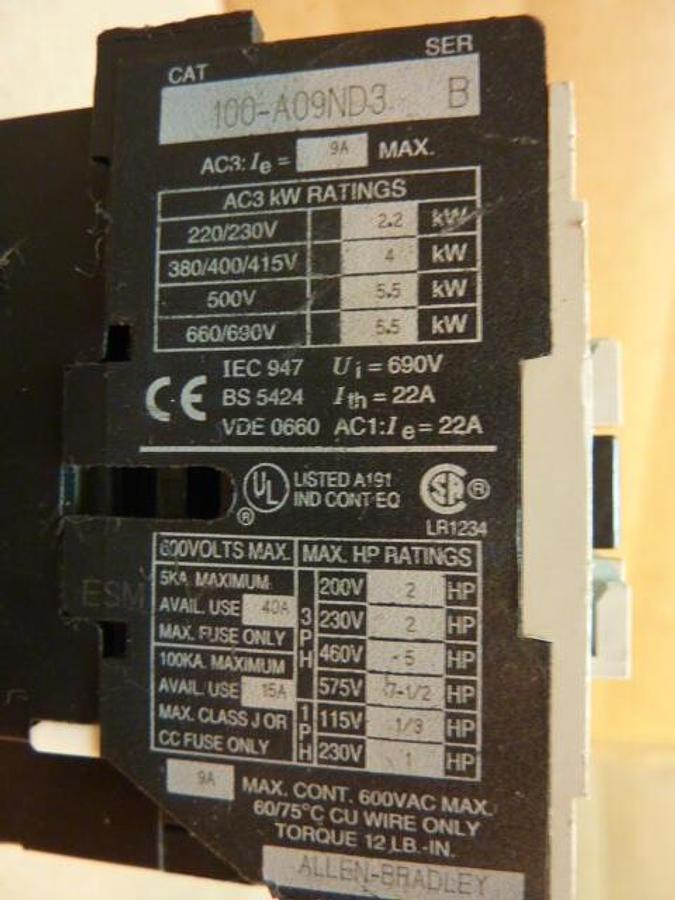 Used ALLEN BRADLEY Contactor 100-A09ND3 SER B Used