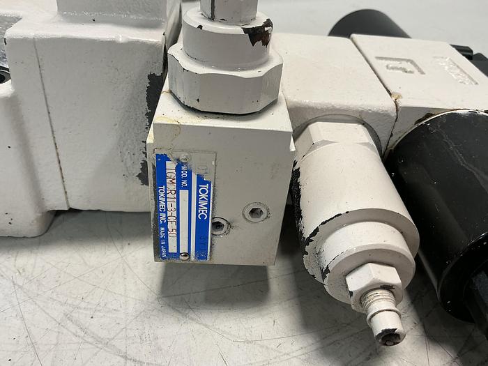 Used TOKIMEC DG4VS-3-0C-M-P7-H-7-P12-52