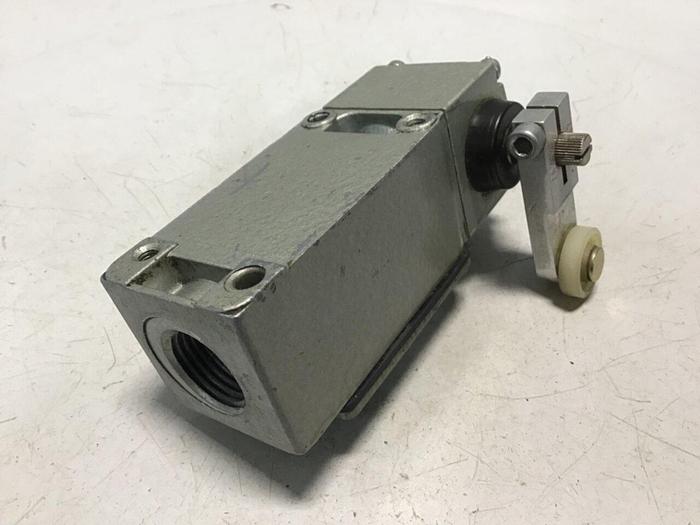 Used TELEMECANIQUE Limit Switch C3JK06 #121467
