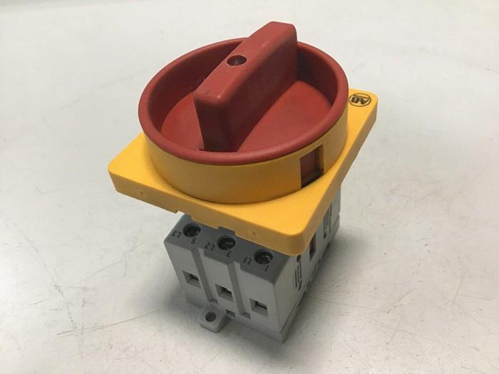 Used ALLEN BRADLEY Disconnect Safety Switch 194E-A25-1753 SER B #112967