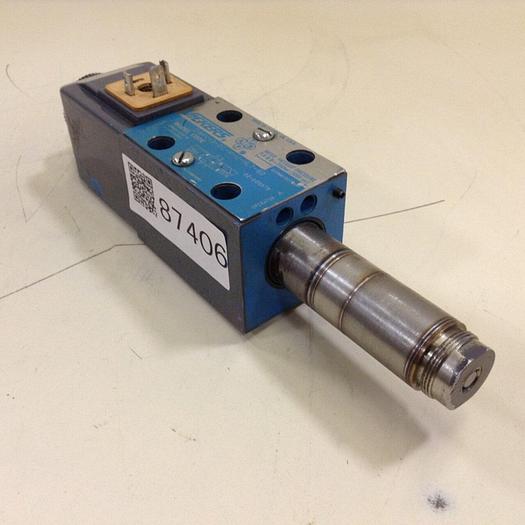 Used VICKERS Directional Valve DG4V-3-6C-M-U-HL7-60 Used