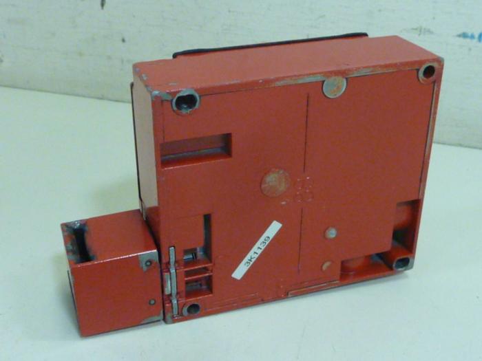 Used TELEMECANIQUE Safety Interlock Switch XCS-E #73822