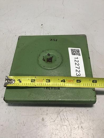 Used TECHNIK Leveling Mount Pad 6 x 6 BWZ-15V #122723