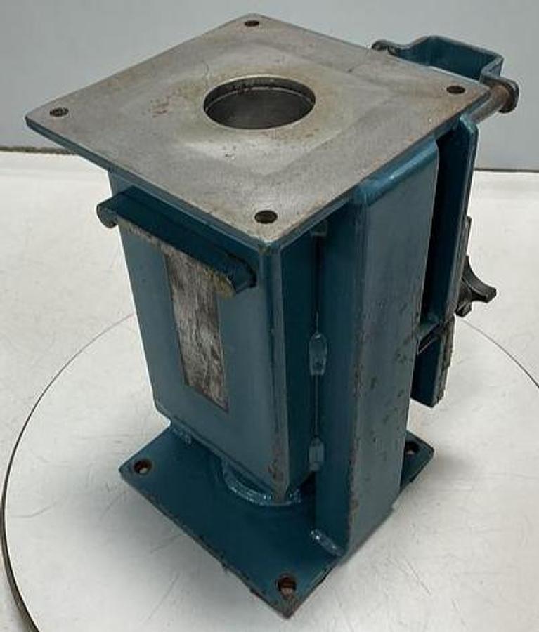Used METAL FABRICATOR NO MODEL / NO TAG