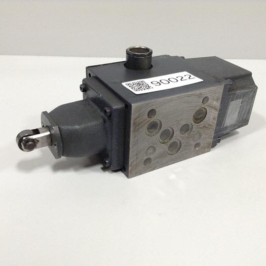 Used REXROTH Valve 4WMR10J11/YASO111 #90022