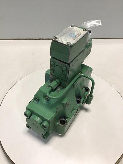 Used SPERRY VICKERS Directional Valve DG4V32AWB12 #144632