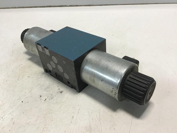 Used BOSCH Valve 0 810 001 701 #138045
