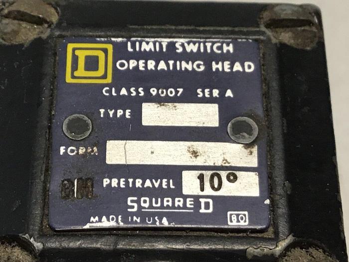 Used SQUARE D Limit Switch 9007-AEQ2724 #122130