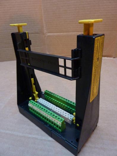 Used MURR ELEKTRONIK Plug In Card Slot 63001 #25613