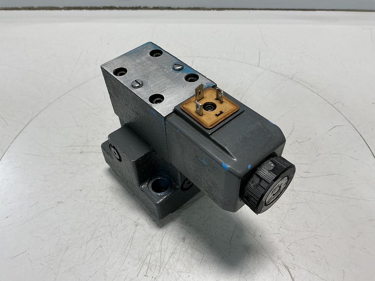 Used VICKERS CVCS25W11S210A00B12