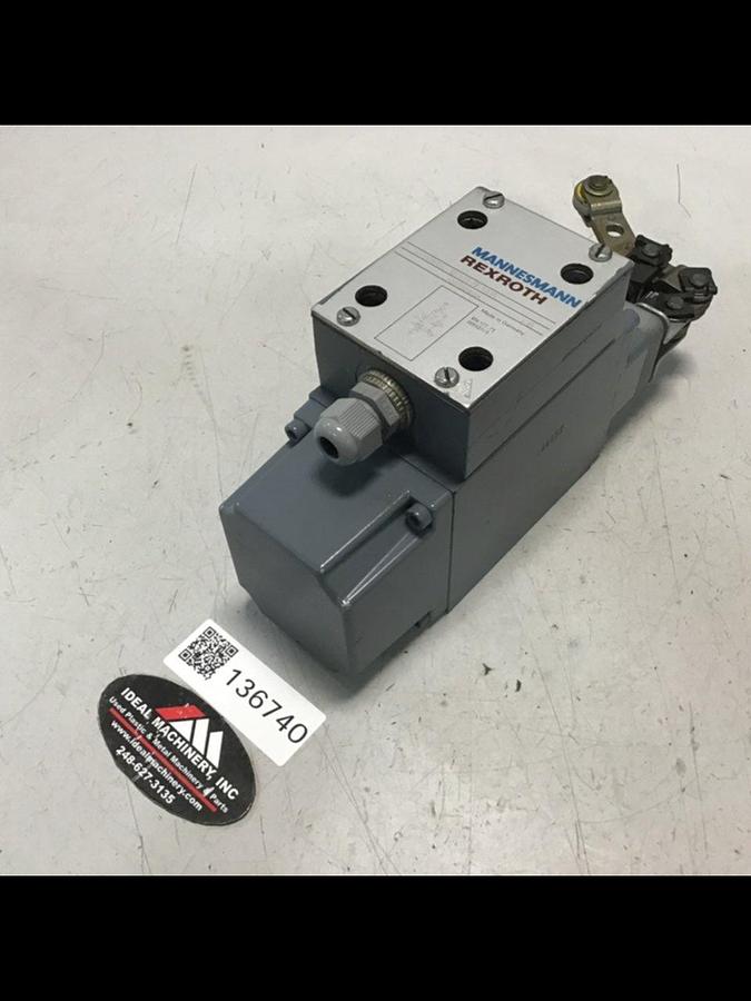 Used MANNESMANN REXROTH Solenoid Valve 54WMRC10X7031YAW USED