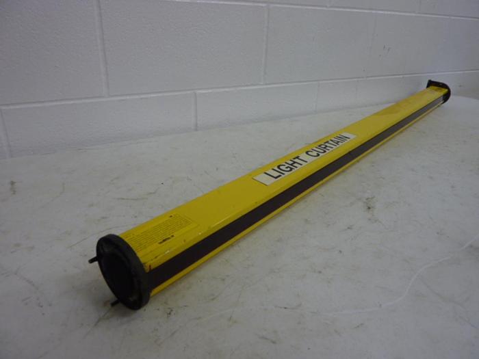 Used STI Light Curtain Transmitter MS4448 2FB2 Used