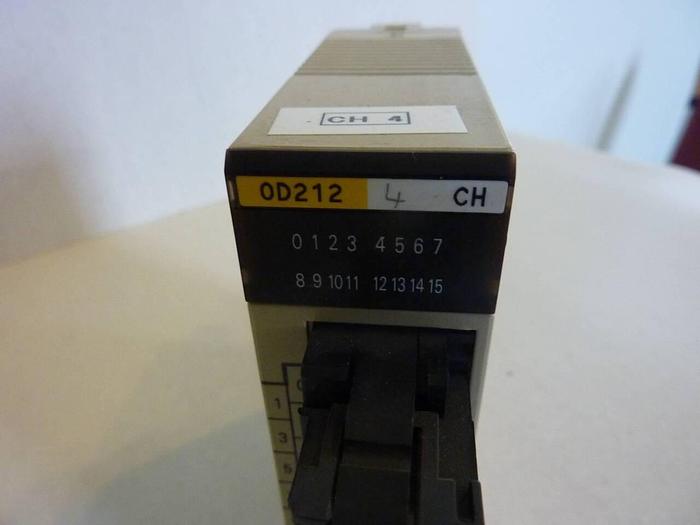 Used OMRON Output Unit C200H-0D212 USED
