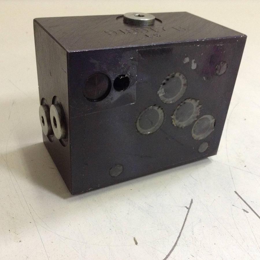 Used VICKERS Valve MA-02307955 #87568