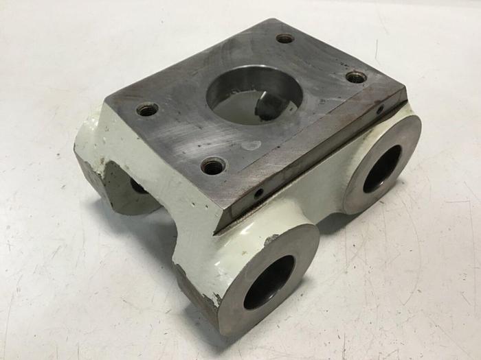 Used MILACRON Crosshead Toggle Link 5033350 #134568