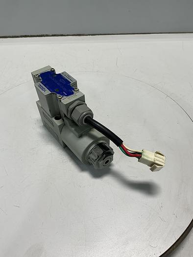 Used YUKEN T-DSG-01-2B8-D24-60140-L