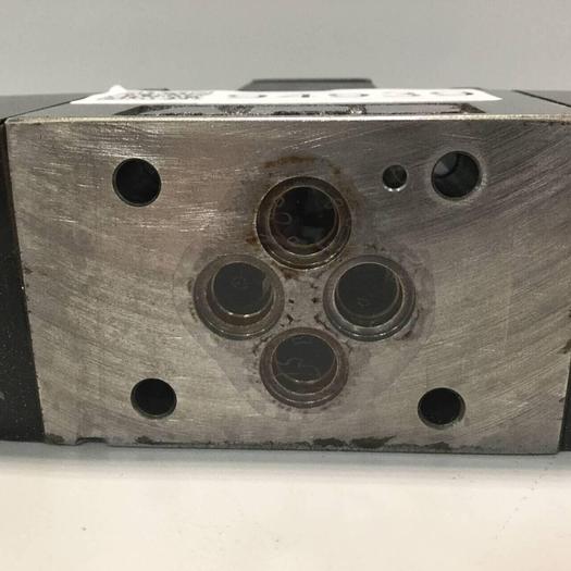 Used VICKERS Directional Control Valve DG4V36CMP7H750 #94944