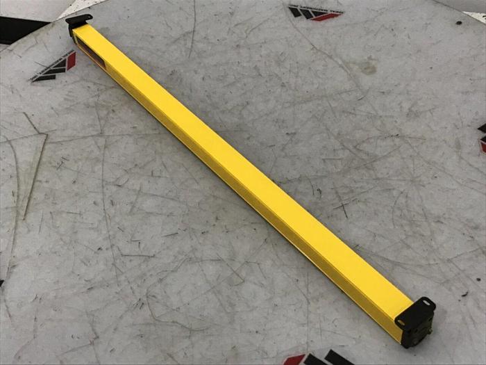 Used BANNER ENGINEERING Mini Screen Light Curtain MSE3624Y USED