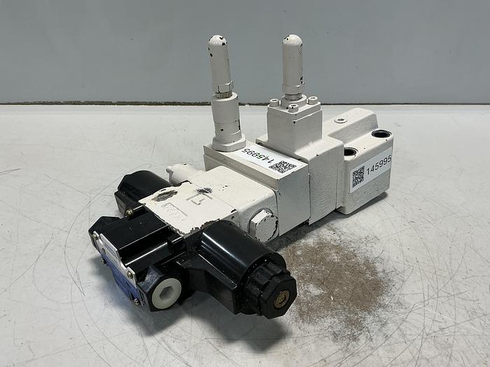 Used TOKIMEC DG4VS-3-OC-M-P7-H-7-P12-52