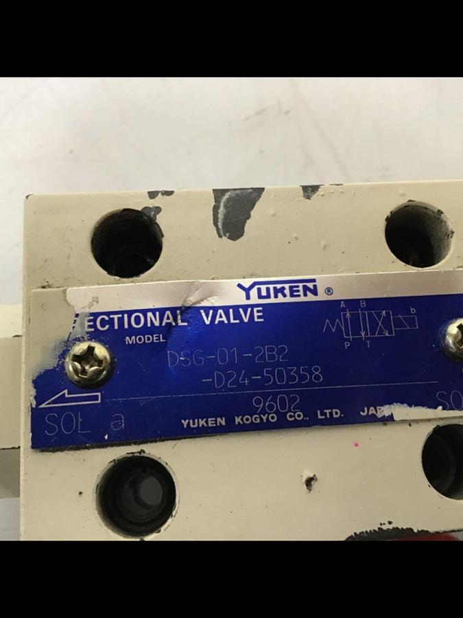 Used YUKEN Directional Valve DSG-01-2B2-D24-50358 Used
