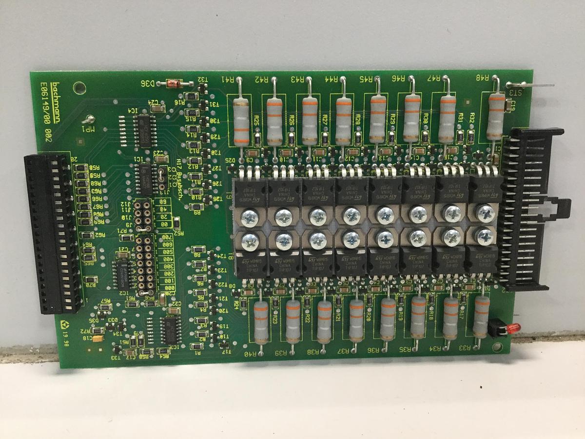 Used BACHMANN ELECTRONIC Output Card CA16/P2.5S E06149/00 002 USED