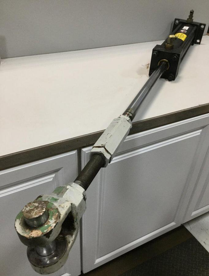 Used PARKER Injection Sled Cylinder 03.25 H2H USED 