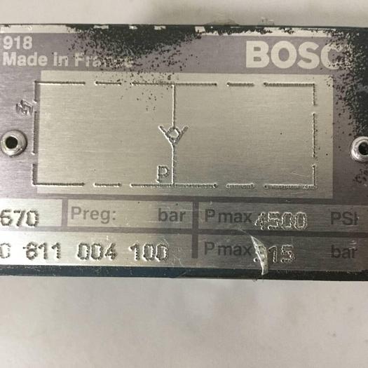 Used BOSCH Hydraulic Valve 0 811 004 100 Used