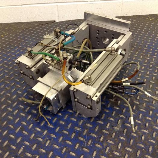 Used SEPRO ROBOTIQUE End Arm Tooling PIP 3061 BZ Used