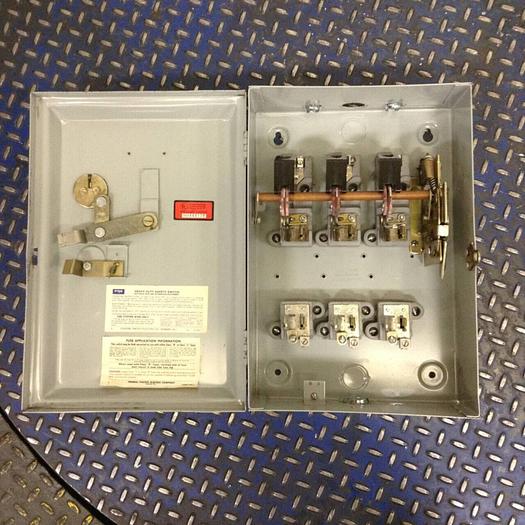 Used FEDERAL PACIFIC Heavy Duty Safety Switch 1336SNR #75443
